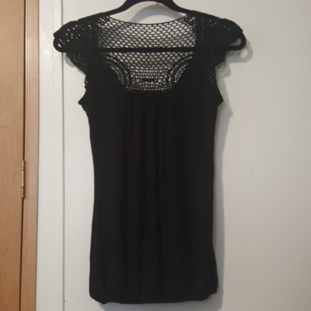 🐞Black crocheted dressy top🐞
